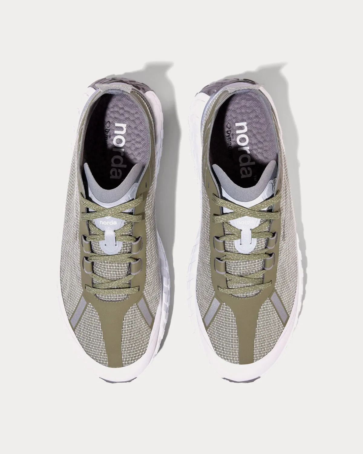 001 Labrador Tea Running Shoes