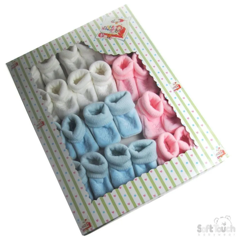 ACRYLIC POM-POM BABY BOOTEES: S410