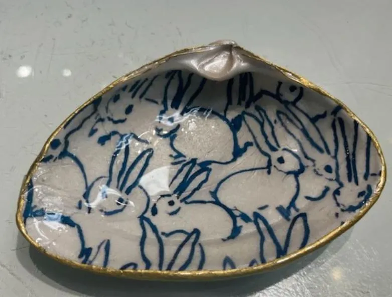 Decoupage Clam Shell