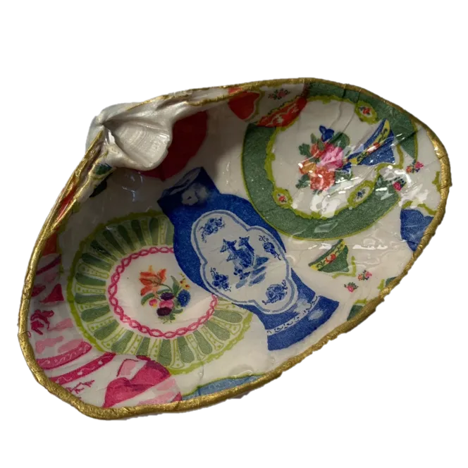 Decoupage Clam Shell