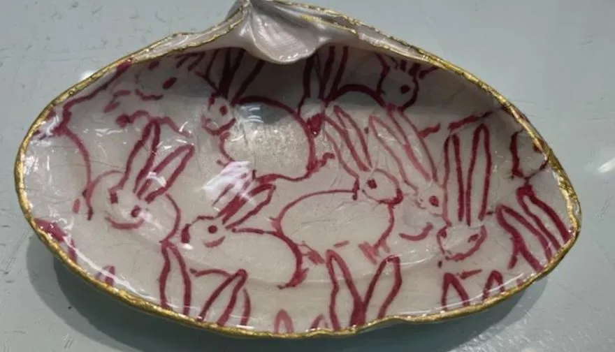 Decoupage Clam Shell