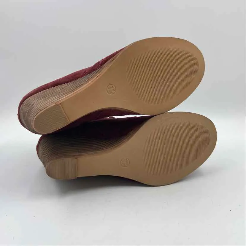 Diba Women's Shoe Size 7.5 maroon Solid Boots