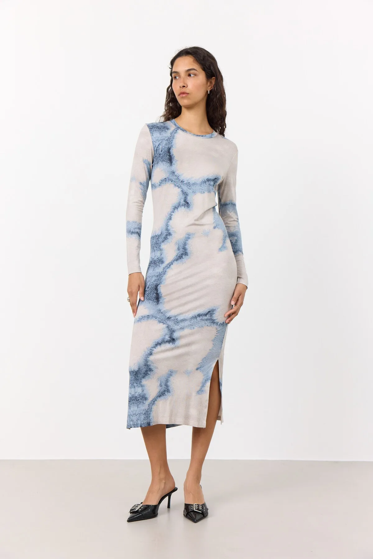 LR-INDIGO 1 Dress Cream