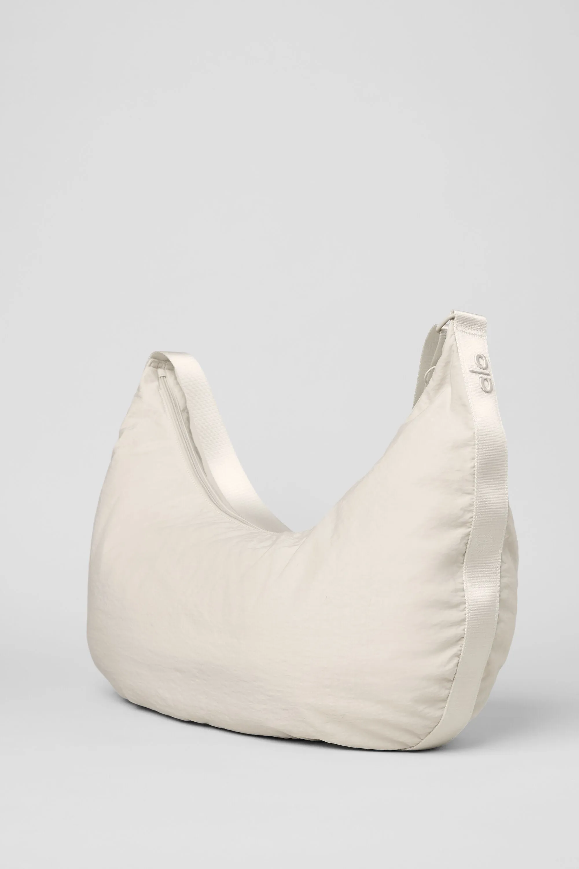 Om The Go Gym Sling Bag - Bone