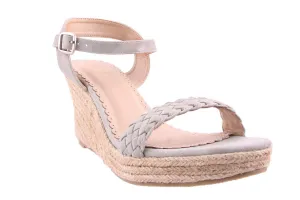 PLATTED LIGHT GREY
