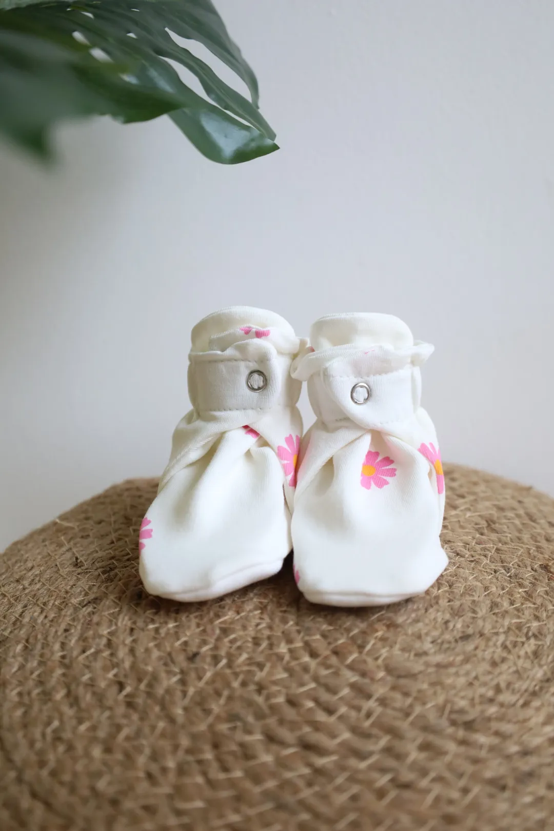 Snug'2-Baby Booties
