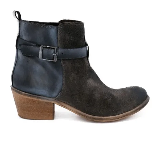 Uma Roan Boots