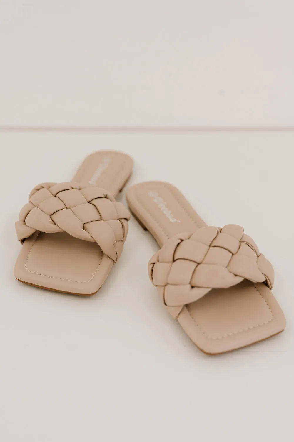 Weeboo Cakewalk Woven Square Toe Slides