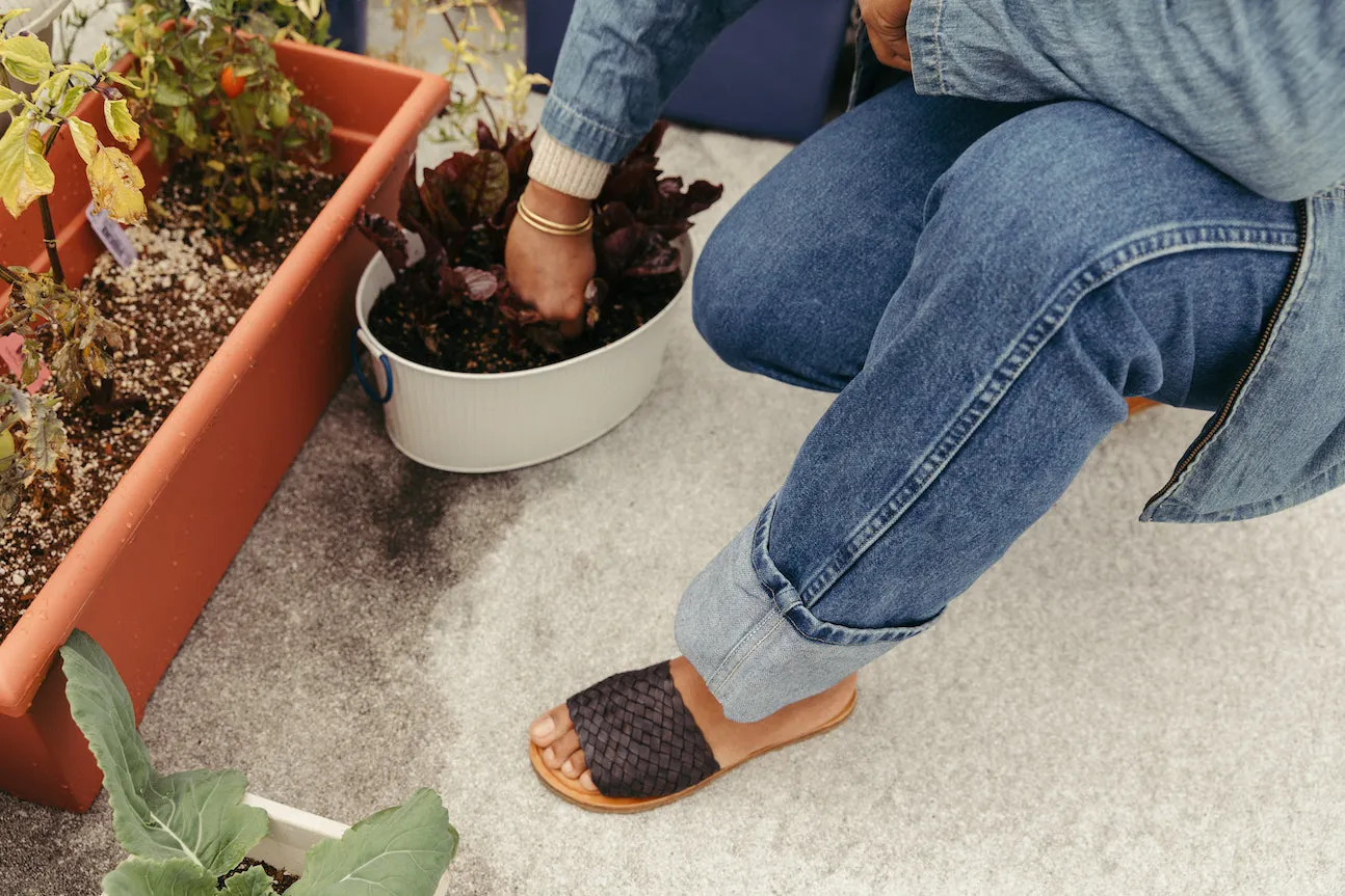 Women's Woven Sandal in Charcoal